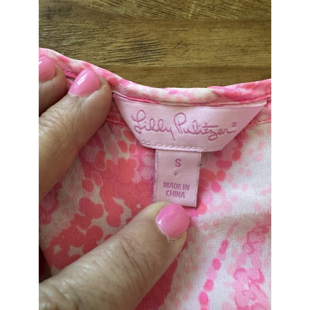 Lilly Pulitzer Cosmos Pink Pout Printed 100% Silk Sleeveless Tank Top Sz S - Picture 3 of 7